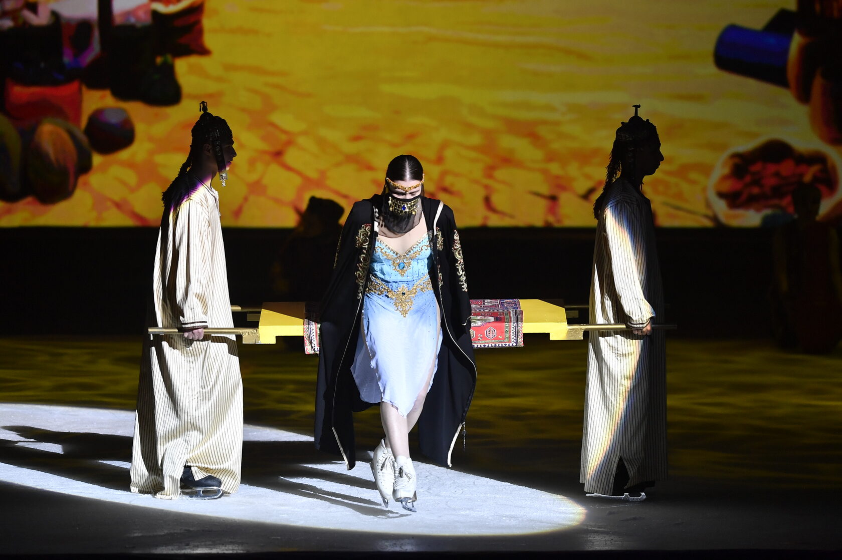 Aladdin and the famous stories from 1001 Nights on Ice